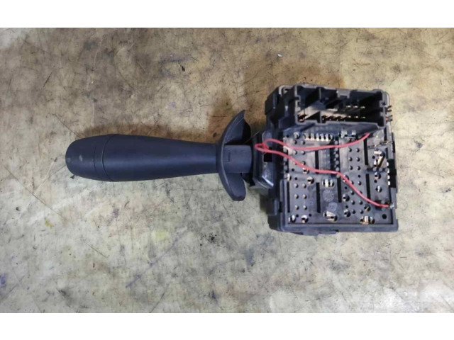 Переключатель дворников 109589 Dacia Logan II