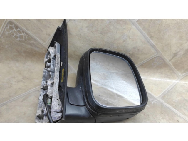 Zpětné zrcátko pravé Volkswagen Caddy 2006 E1010719