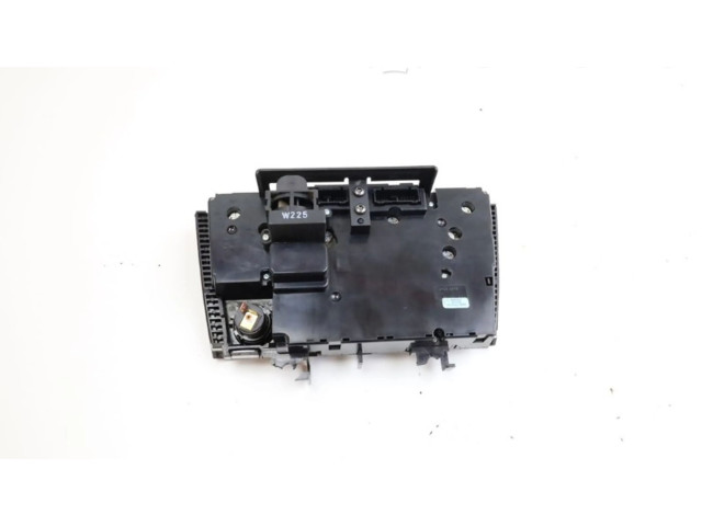 Блок управления климат-контролем 8682930, 8682930   Volvo V70