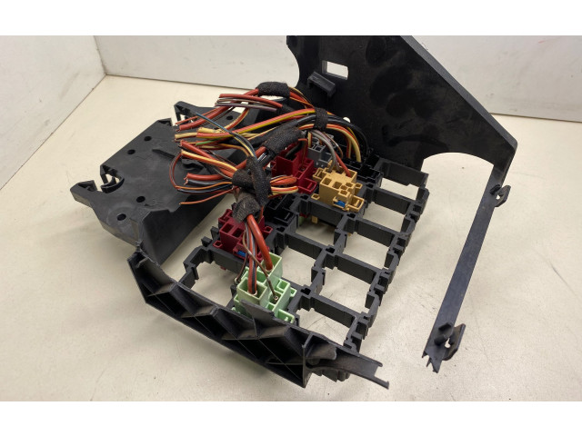 Блок предохранителей 6R0907371D Skoda Rapid (NH)