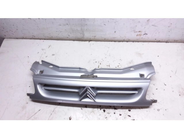Верхняя решётка Citroen Berlingo 1996-2002 года 9618254877