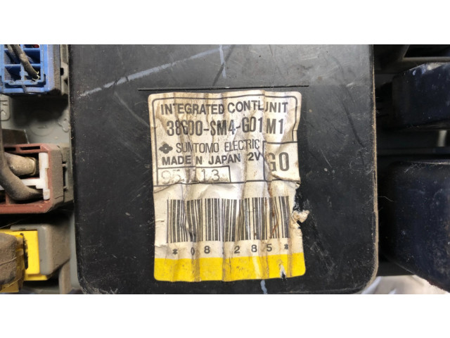 Блок предохранителей  38600SM4G01M1   Honda Accord    