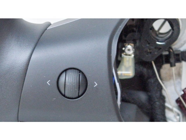 Руль Tesla Model 3  2017- года 108568200B, 110532400J      