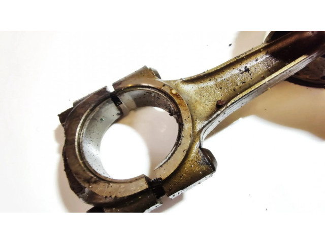 Píst Citroen Xsara pro benzínový motor 1.6