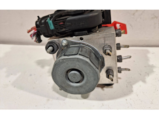 Jednotka ABS Renault Captur 2013