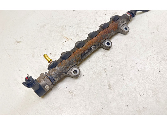 Vstřikovací lišta 8200718753, 0445214155 Nissan X-Trail T31 M9R