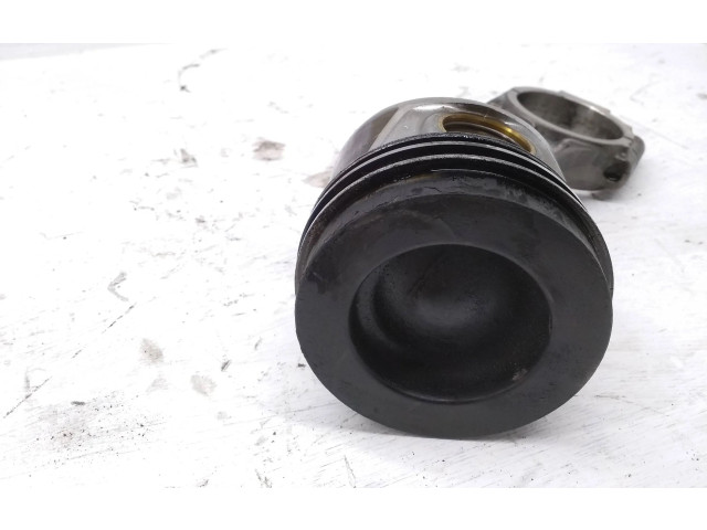 Píst    Volkswagen Caddy    CFH 