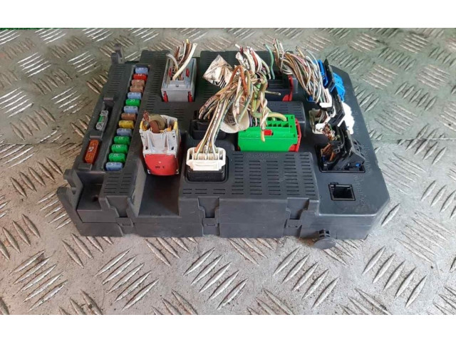 Блок предохранителей 9663798480 Citroen C4 I