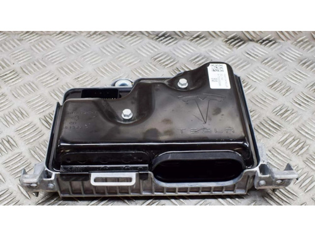 Блок комфорта 156930300A, 149731900E Tesla Model 3