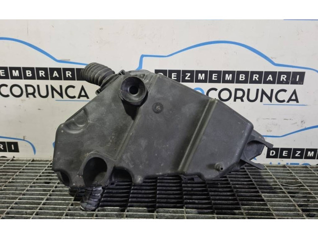   Pojistková skříňka    Audi Q7 4L 2007