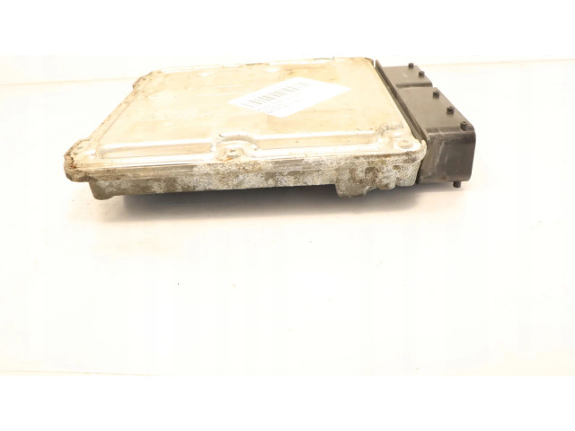 Блок управления двигателем Блок управления 0281011883 Skoda Octavia Mk2 (1Z)