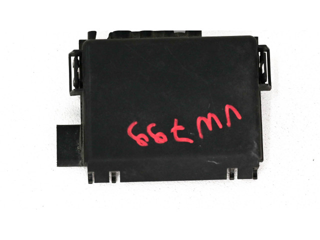 Pojistková skříňka 1J0937550, 1J0937550AB Volkswagen New Beetle 2004