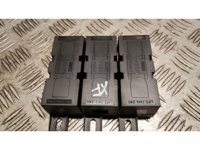 Блок предохранителей 9X2314A005VC Jaguar XF X250