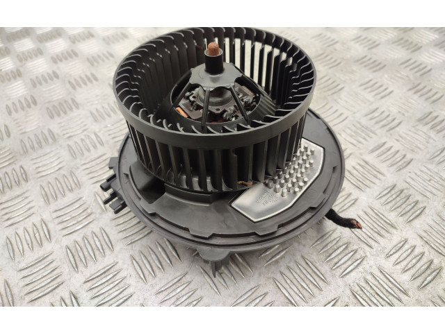 Вентилятор печки 5Q1819021G, 5Q0907521E Skoda Octavia Mk3 (5E)
