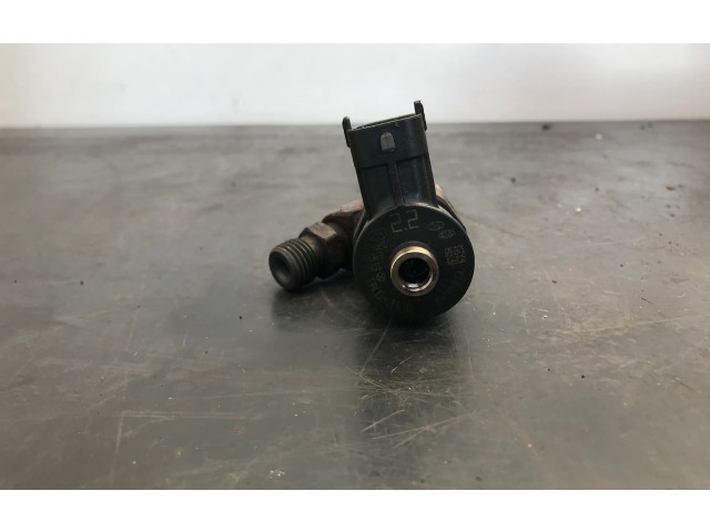 Vstřikovač 338002F610   KIA Sorento    D4HB 