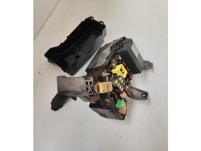 Блок предохранителей 8638A009 Mitsubishi Montero