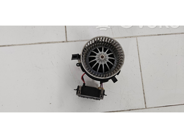Вентилятор печки    8K1820021   Audi A5 8T 8F