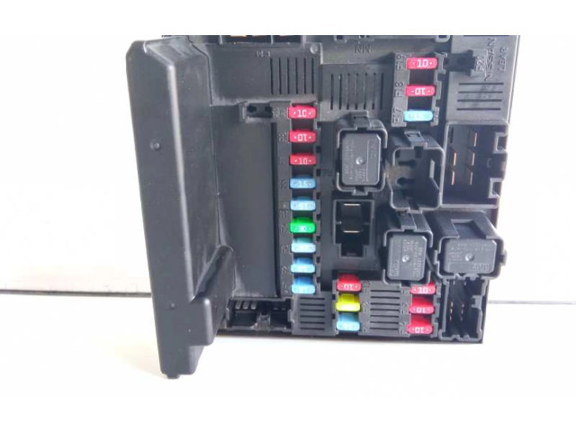 Pojistková skříňka Řídící jednotka BSM 284B7JD00B Nissan Qashqai 2010