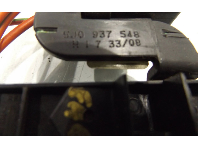 Блок предохранителей 5J0937548 Skoda Fabia Mk2 (5J)