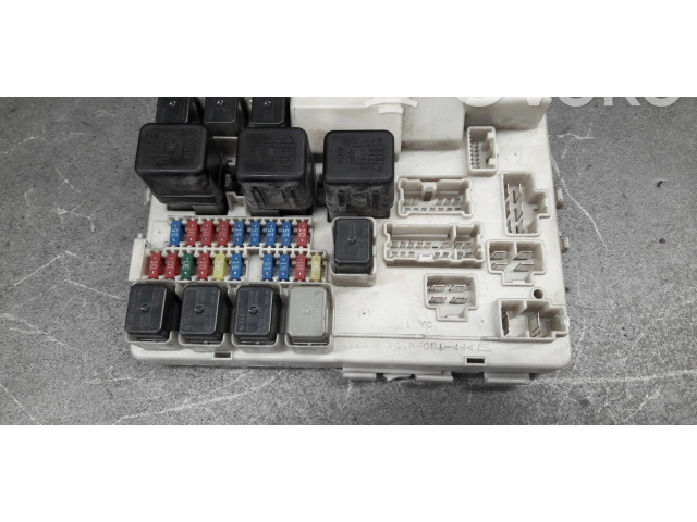   Pojistková skříňka 284b7ca006   Nissan Murano Z51 2013