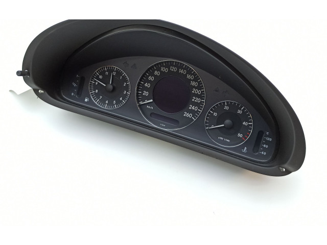 Přístrojová deska Mercedes-Benz CLK A209 C209 2002 A2095404211, 110080140