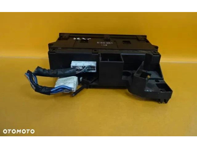 Блок управления климат-контролем UBE5HA   Mazda 323