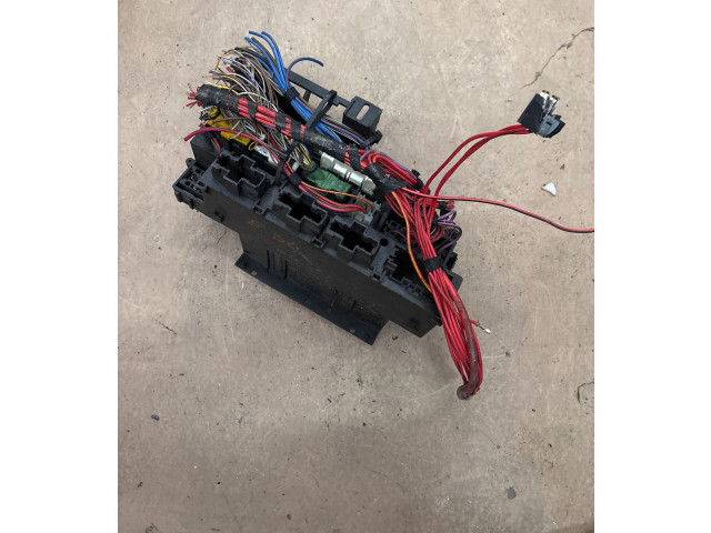 Pojistková skříňka 1378539, 6113 BMW 5 E34 1992