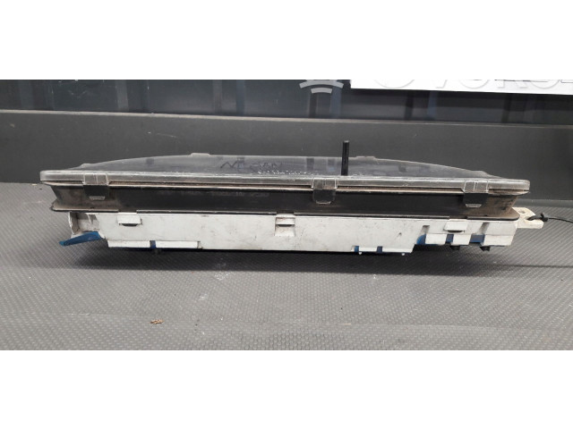 Přístrojová deska Mazda 323 F 1995 769216250