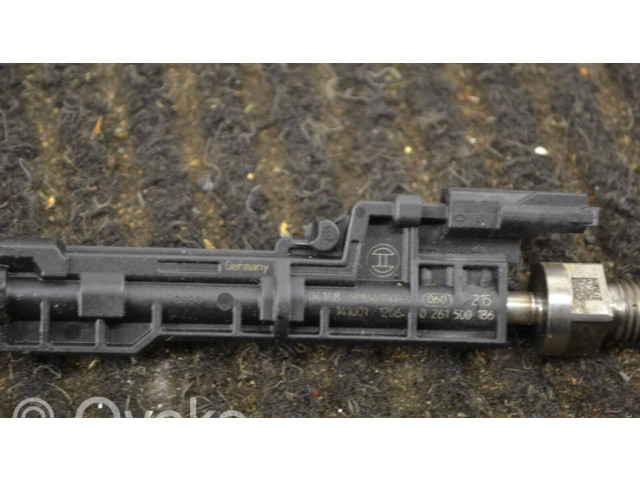 Форсунка 7645956    BMW 5 F10 F11 для бензинового двигателя  4.4
