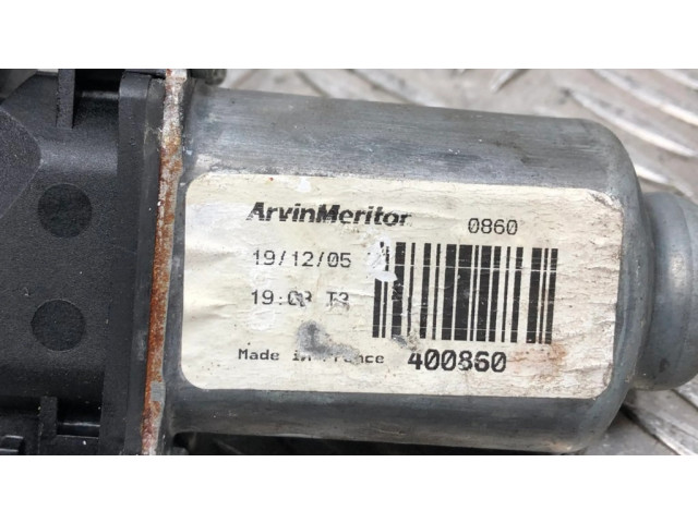 Передний двигатель механизма для подъема окон