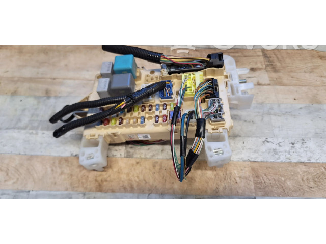 Блок предохранителей  892210F030   Toyota Corolla Verso AR10    