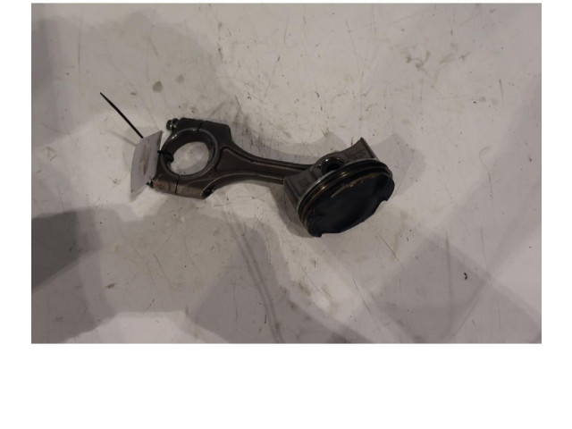 Поршень с шатуном 670053477 62603191 Alfa Romeo Stelvio