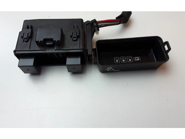 Блок предохранителей 8565A162 Mitsubishi Outlander