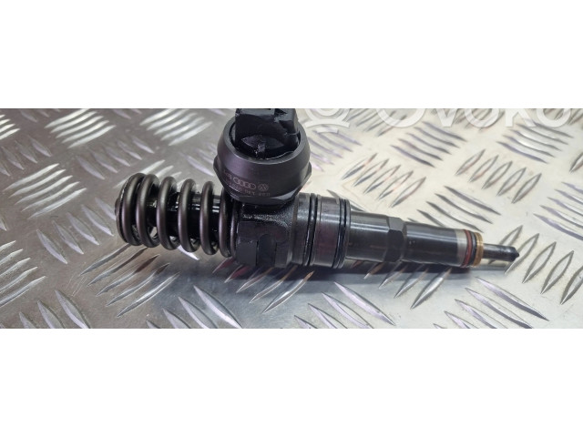 Vstřikovač 038130073BN, 0414720313 Volkswagen Caddy BSU