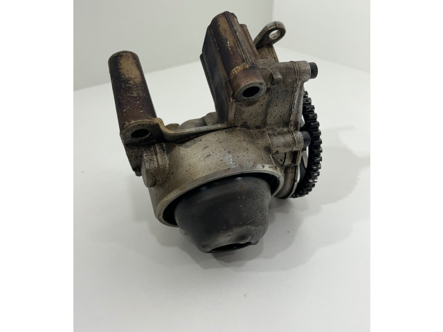 Масляный насос   03D115105  Skoda Fabia Mk2 (5J) 