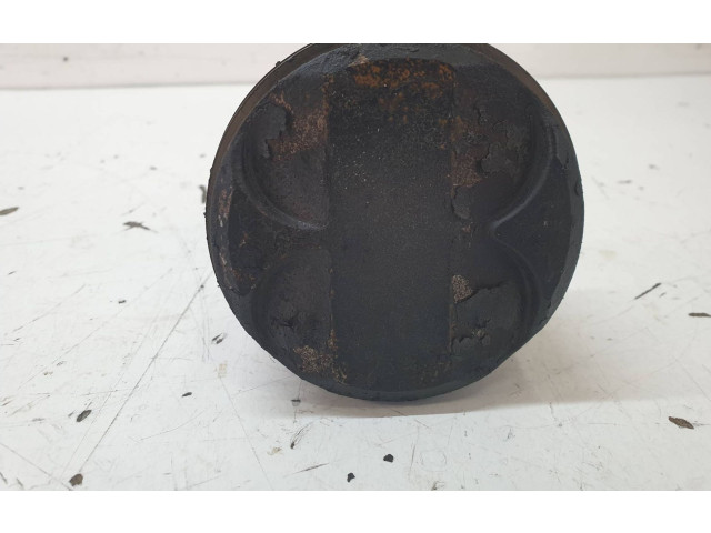 Шатун N46B18A 11247589535 BMW 3 E46