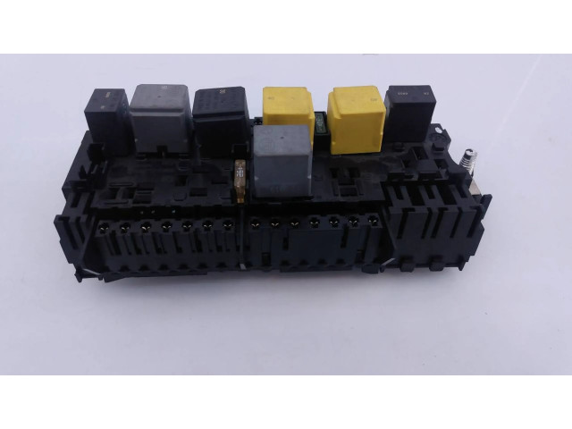 Pojistková skříňka Řídící jednotka BSM Infiniti QX30 2016