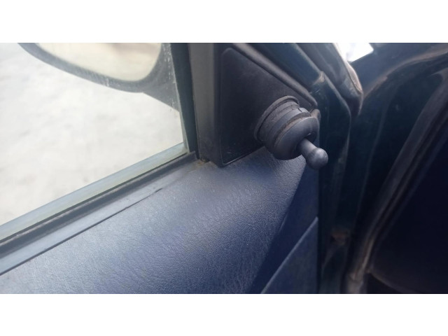 Зеркало электрическое Mitsubishi Carisma 2000-2004 года