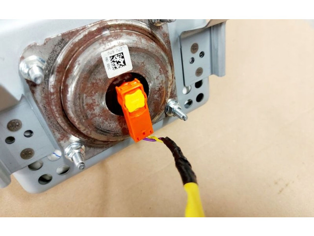 Подушка безопасности пассажира    Suzuki Ignis