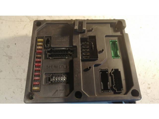 Блок предохранителей S108145300, S108152001 Ford Galaxy