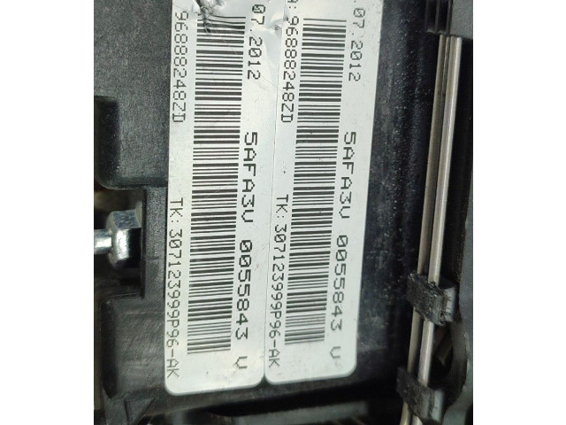 Подушка безопасности водителя 96888248ZD Citroen DS4