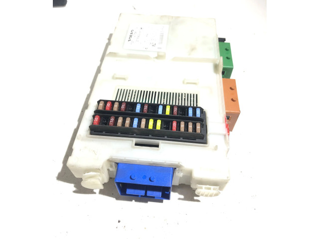 Блок предохранителей 30765624AE, 7G9T14C256FA   Volvo V70    