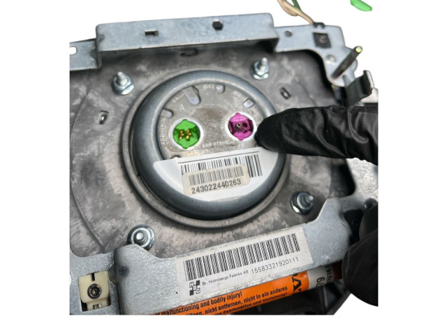 Подушка безопасности водителя 8684179, 9452797   Volvo V70