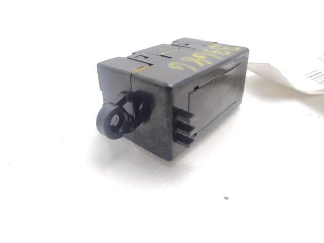 Дисплей    945003E150   KIA Sorento