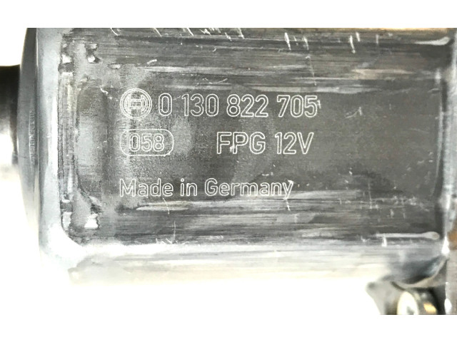 Передний двигатель механизма для подъема окон