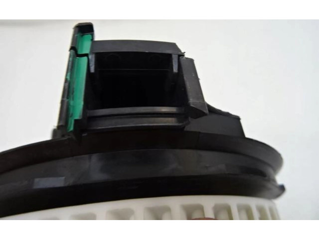 Вентилятор печки    1S1819015   Skoda Citigo