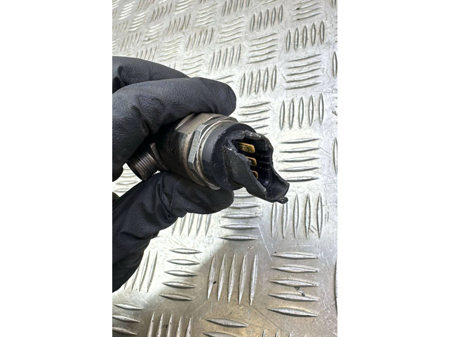 Vstřikovací lišta 30777759, 31216313 Volvo XC60 D5204T2