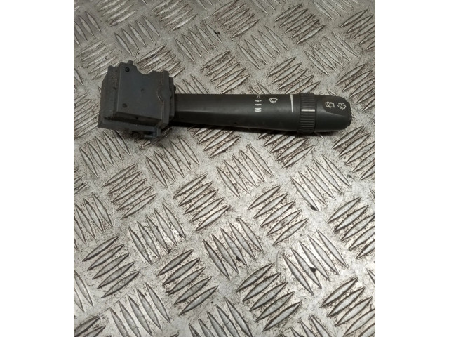 Ручка стеклоочистителей Volvo V70