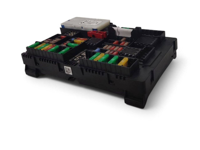 Блок предохранителей 6992956, 61356992956   BMW 5 G30 G31    