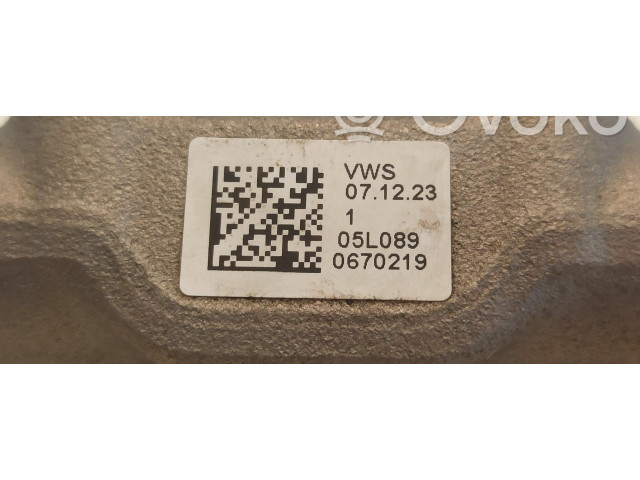 Топливная рампа 04L130764E   Volkswagen Golf VIII  